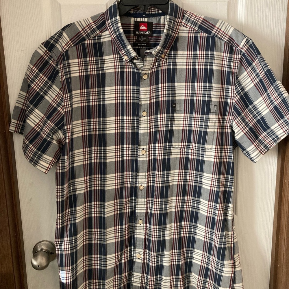 Quiksilver Men's Casual Plaid short sleeve button down Shirt - Navy & White  XL